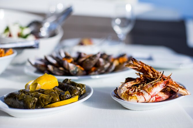 Private Beautiful Day or Romantic Sunset Cruise with Meal and Drinks - Day sailing or sunset dinner