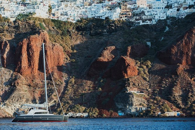 Private Beautiful Day or Romantic Sunset Cruise with Meal and Drinks - Why the private format matters