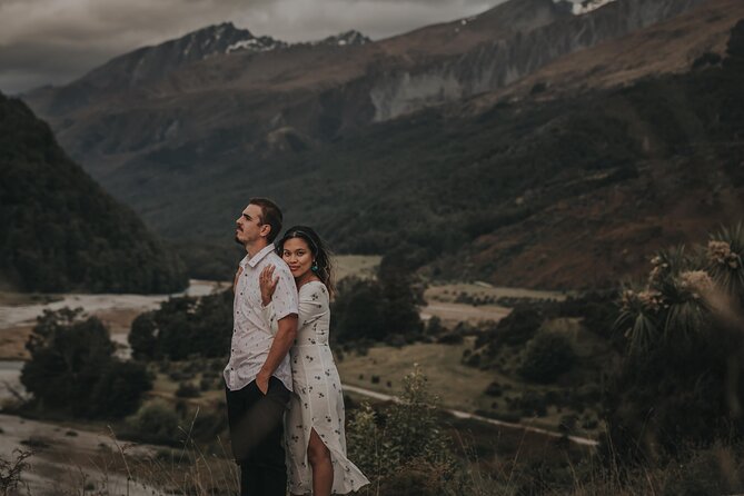 Private Couples Photo Shoot in Queenstown - The value of $732.28 for two people