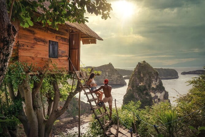 Private Floating Breakfast Jungle Swing and Romantic Spa in Ubud - A one-hour romantic massage in Ubud