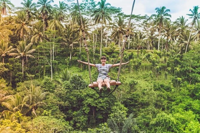 Private Floating Breakfast Jungle Swing and Romantic Spa in Ubud - Coffee, plantation life, and the value of a guided visit