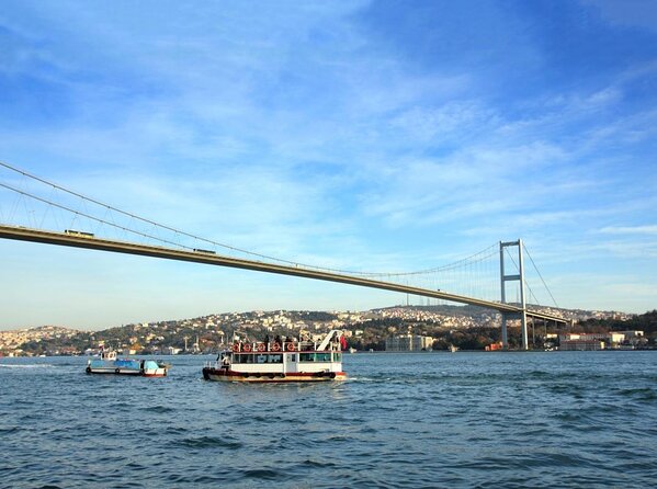 Private Proposal Tour in Bosphorus - A Proposal Framed by Two Continents