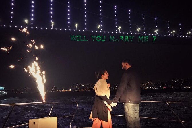 Private Proposal Tour in Bosphorus - A Private Experience for Two or Ten