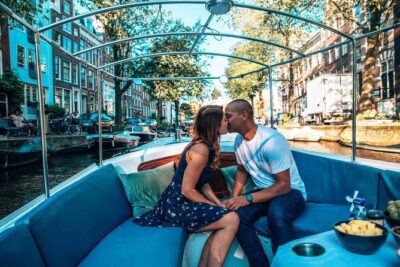 Private Romantic Canal Cruise Amsterdam with Bubbly and Snacks