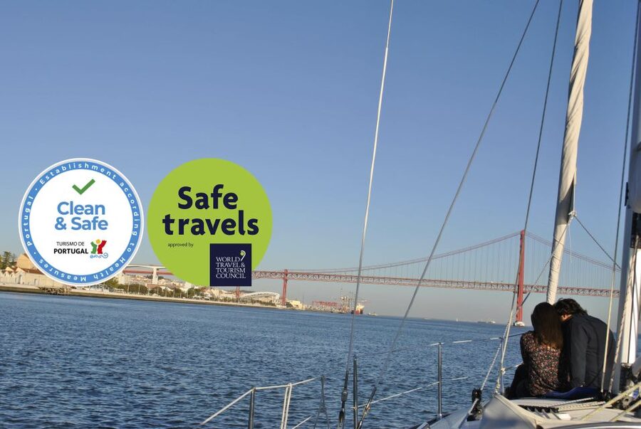 Private Romantic cruise with sparkling wine- 2-Hour- Lisbon - The Lisbon Skyline from the Water