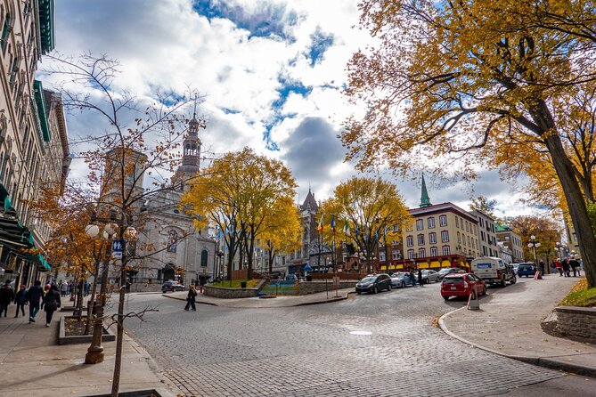 Private Romantic Stroll in Quebec Walking Tour for Couples - What this Quebec City walk is really like