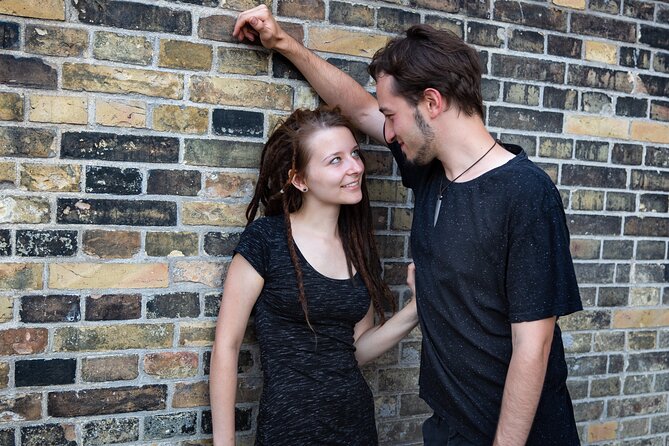Private Romantic Urban & Street Photoshoot - Why this Hamburg photo walk is different