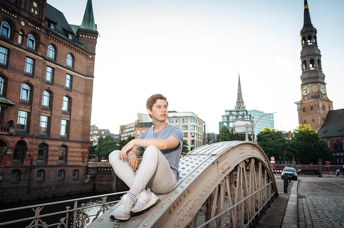 Private Romantic Urban & Street Photoshoot - Is $72.41 per person a fair price?