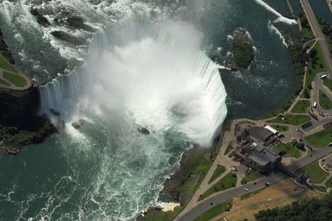 Private Tour: Romantic Niagara Falls Helicopter Flight - A private view of Niagara Falls from above