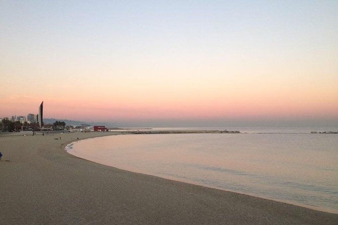 Private Tour: Romantic Sailing Tour from Barcelona - Cava, photos, and the romantic mood