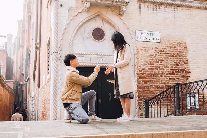 Proposal Photographer in Venice - Price, group size, and added costs