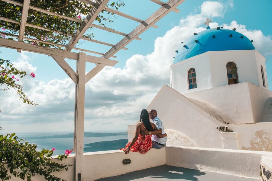 Proposal Photoshoot Santorini - Who should book this Oia experience?