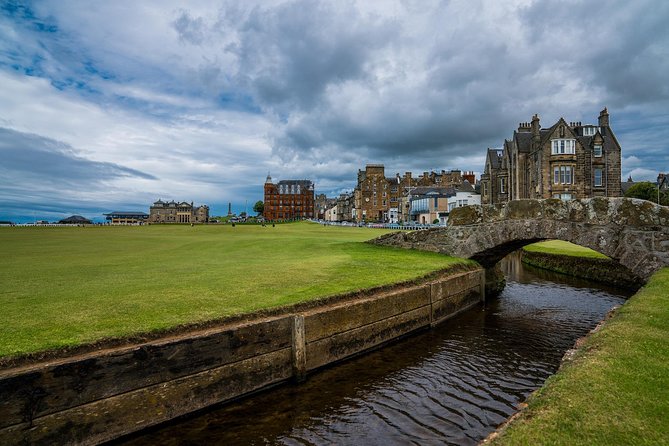 Rebels, Romance & Raisins St. Andrew's Walking Audio Tour - Hamish the cat and the softer side of town