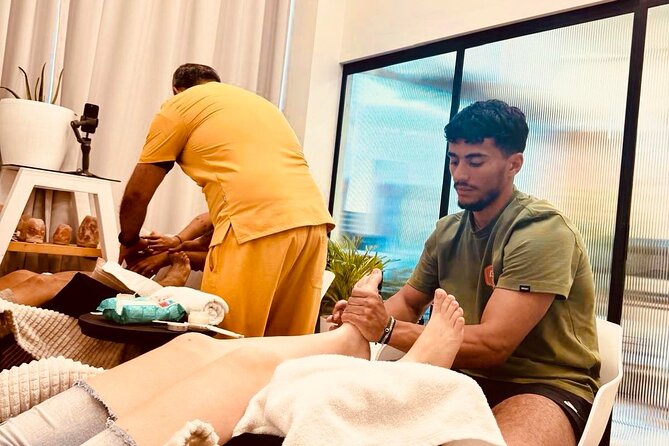 Reflexology Couples Workshop in Crete - The 45-minute partner session