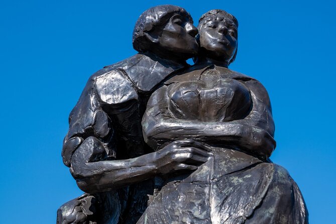 Romantic Amsterdam: Fairytale or Tragedy? Self-Guided PuzzleQuest - Staalmeestersbrug and the pleasure of slowing down