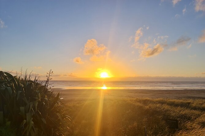 Romantic Auckland Sunset tour with Winery & Thermal pool - A guide can make or break the evening