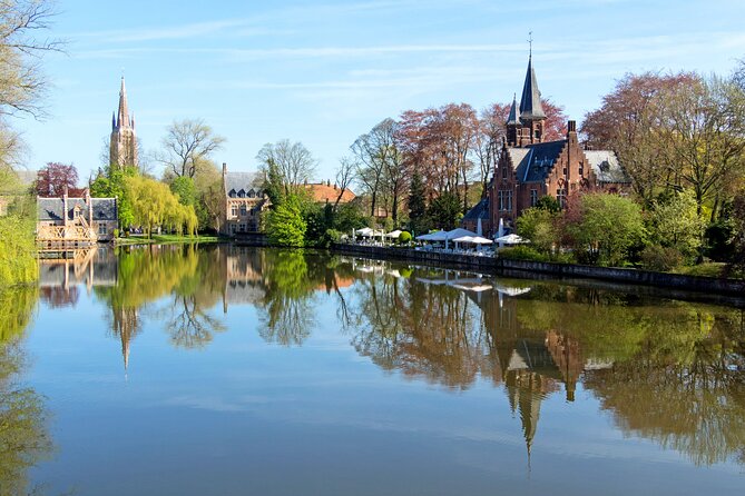 Romantic Bruges: Love Between the Canals Exploration Game - Markt, Town Hall, and the Fish Market