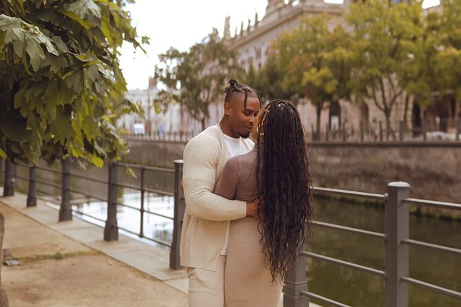 Romantic Couple Photoshoot in the Heart of Berlin - Proposals and special occasions