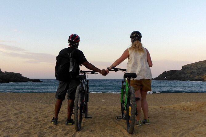 Romantic Cycling Tour with Private Picnic at the beach - Riding back under the stars