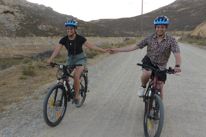 Romantic Cycling Tour with Private Picnic at the beach - Should you book the Romantic Cycling Tour?