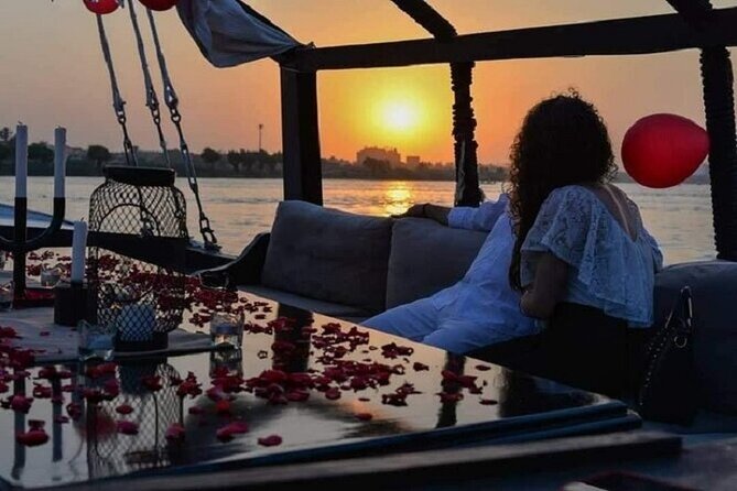 Romantic Dinner Cruise in Cairo Nile for Couples (Luxury) - What the Private Format Changes