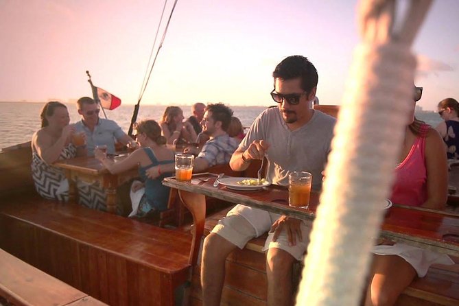 Romantic Dinner on a Spanish Galeon in Cancun - Dinner choices and the open bar