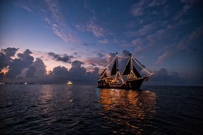Romantic Dinner on a Spanish Galeon in Cancun - The saxophone sets the mood