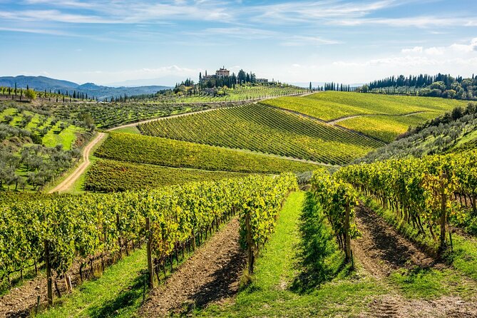 Romantic Escape in Tuscany - Overnight and Wine Tasting - Why the overnight format works in Tuscany