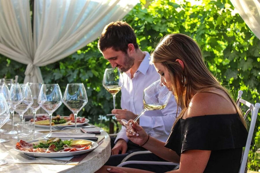 Romantic Escape in Tuscany with Overnight and Wine Tasting - What the Price Includes, and What It Leaves Out