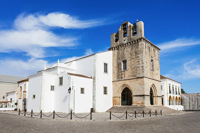 Romantic Faro: Whisper of Love Exploration Game and Tour - Santa Maria, orange trees, and the romantic center