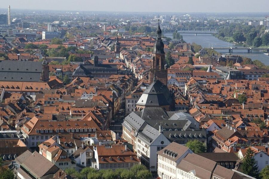 Romantic Heidelberg: Private Tour With Professional Guide - Heidelberg University and the student jail