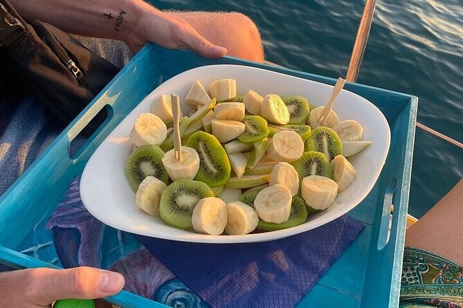 Romantic Luxury Sunset sailing - Sailing Out Toward Dia Island