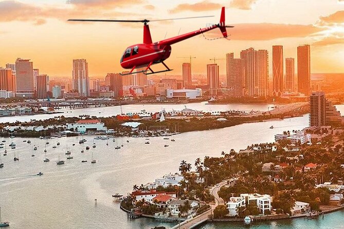 Romantic Miami Helicopter Tour with Champagne - A romantic flight with Miami spread below