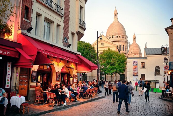 Romantic Montmartre: Paris Lost Lovers Exploration Game and Tour - Key points to know before you go