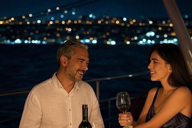 Romantic Night Cruise Live Violinist - Beylerbeyi and Maiden’s Tower