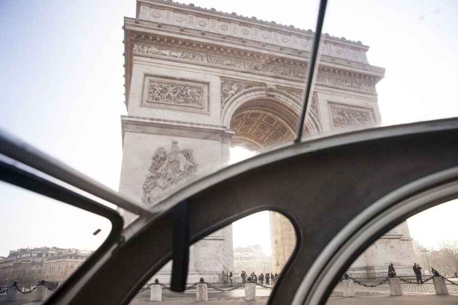 Romantic Paris Vintage Citroën 2CV Tour - Champs-Élysées, Arc de Triomphe, and Trocadéro