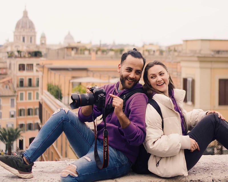 Romantic Photoshoot Experience for Couples in Barcelona - How the photographer helps you look natural