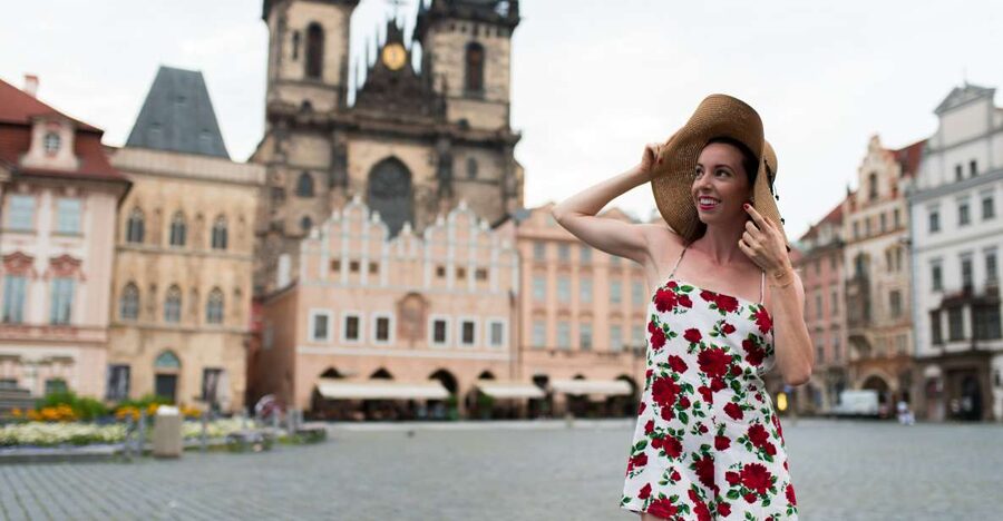 Romantic Photoshoot Experience for Couples in Prague - Is $197 good value for a group of four?