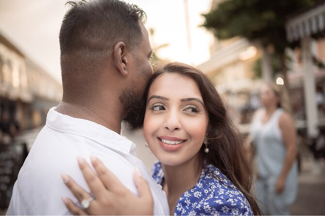 Romantic Photoshoot in Nice's Old Town or Nearby - Quiet residential streets and the flower market