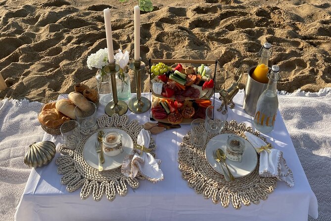 Romantic Picnic - The prepared setting makes the difference