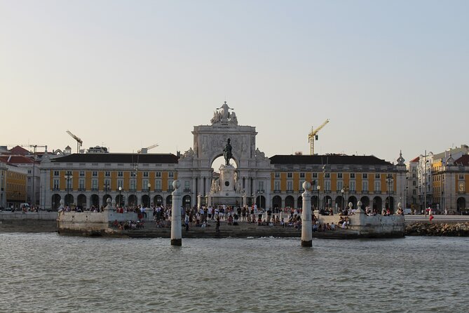 Romantic Private Sailboat in Lisbon for couples - Seeing Belém Tower from the Tagus