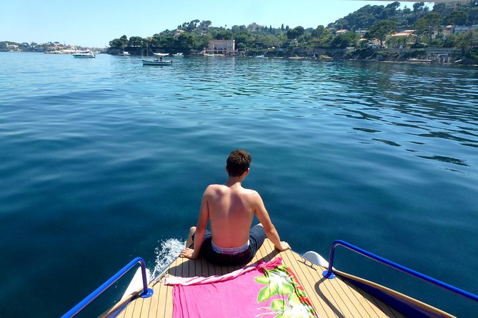 Romantic Private Tour for 2 plus guide on your own Solar Powered Boat - Grand villas and the Saint-Jean-Cap-Ferrat bay