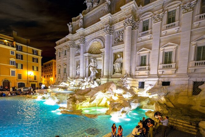 Romantic Rendezvous: Private Night Tour of Rome with Chauffeur - St. Peter’s Square in 20 minutes