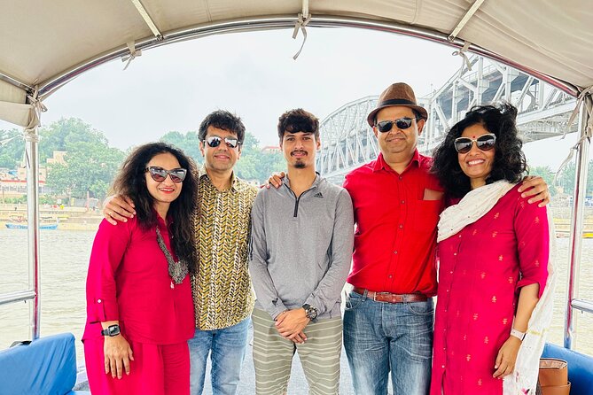 Romantic Sunrise Boat with Live Banaras Gharana Classical music - Live music, tea, and the small-group setting
