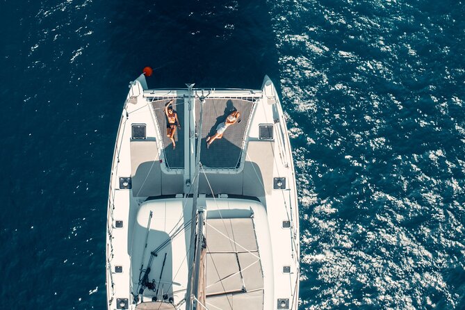 Romantic Sunset Catamaran Caldera Cruise incl. Meal & Drinks - Crew service and group size