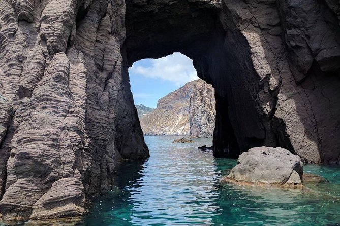 Romantic sunset - private - The two-hour route from Lipari’s historic center