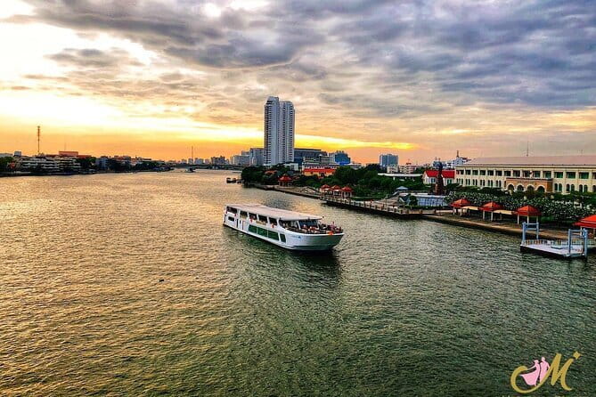 Romantic Sunset The Planet Cruise with Bangkok Night Views - What each sightseeing stop adds