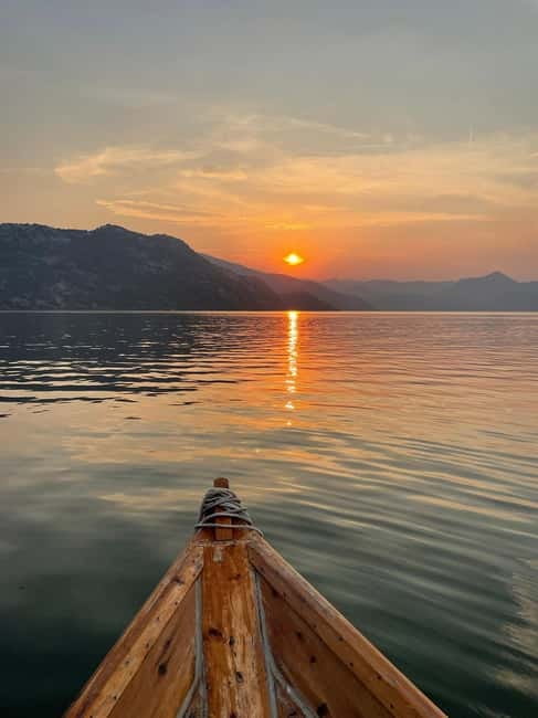 Romantic Sunset tour on Skadar lake with drinks and snacks - Lesendro Fortress adds a dose of history