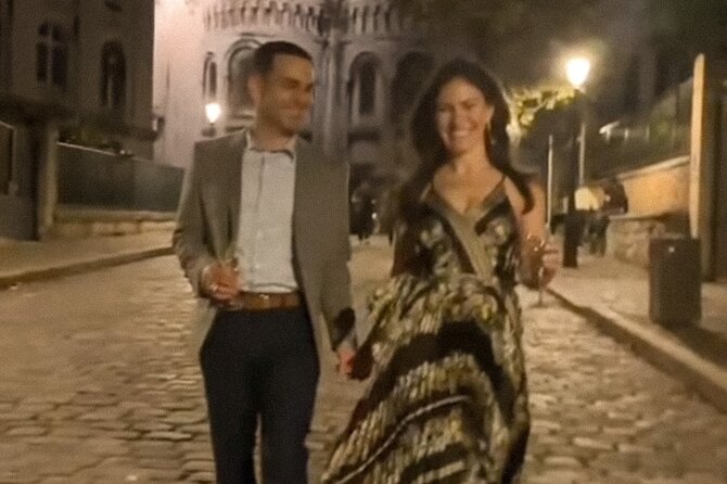 Romantic Tour of Paris in a Vintage Luxury Open-Top French Car - Montmartre begins at Sacré-Cœur
