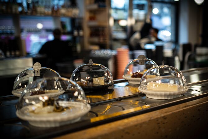 Romantic Walk in Soho - Seven Dials Market and the Cheese Bar